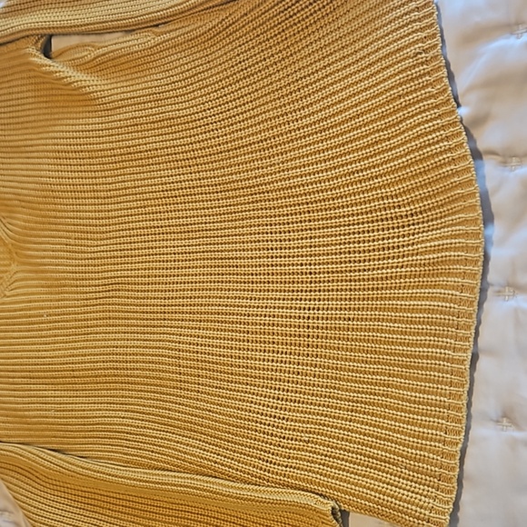 Jenni Kayne Cotton Cabin Sweater in Mustard Color Small EEUC PRICE IS FIRM - Picture 10 of 17
